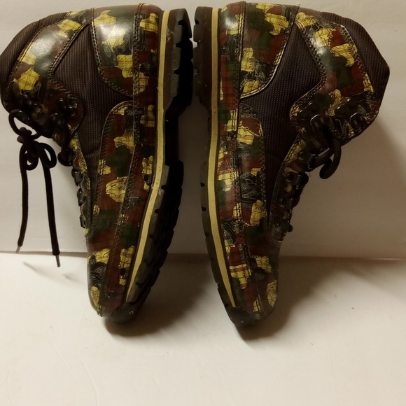 Timberland Ankle Boots Mens Leather Green & Yellow Graphic Design Emboss Sz 8.5M - Picture 6 of 12
